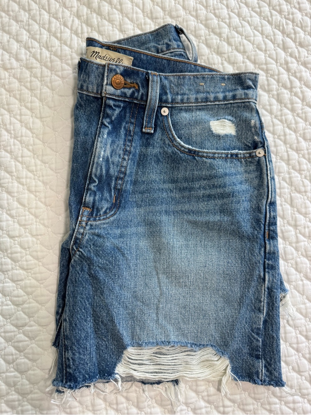 Madewell NWT relaxed mid length denim shorts